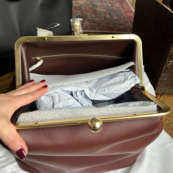 Coach Kisslock Oversized Frame Bag - Picture 2 of 15